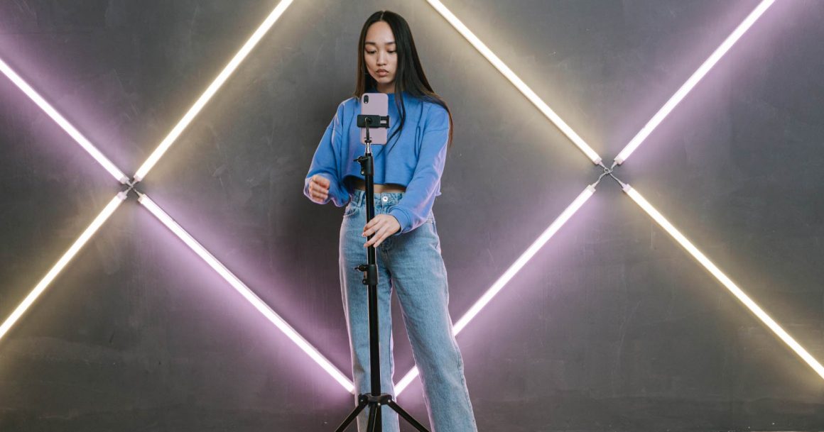 "Short video app Moj has a new accelerator program eyeing 1 million superstar creators by 2025"