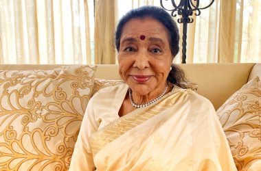 Asha Bhosle passes away at 92 in Mumbai after an extraordinary 8-decade career in music.