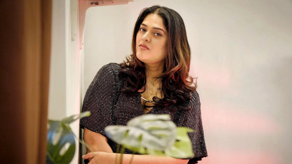 Surabhi Dashputra explores a diverse musical journey spanning ghazals, classical music, and Punjabi pop.