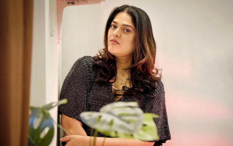 Surabhi Dashputra explores a diverse musical journey spanning ghazals, classical music, and Punjabi pop.